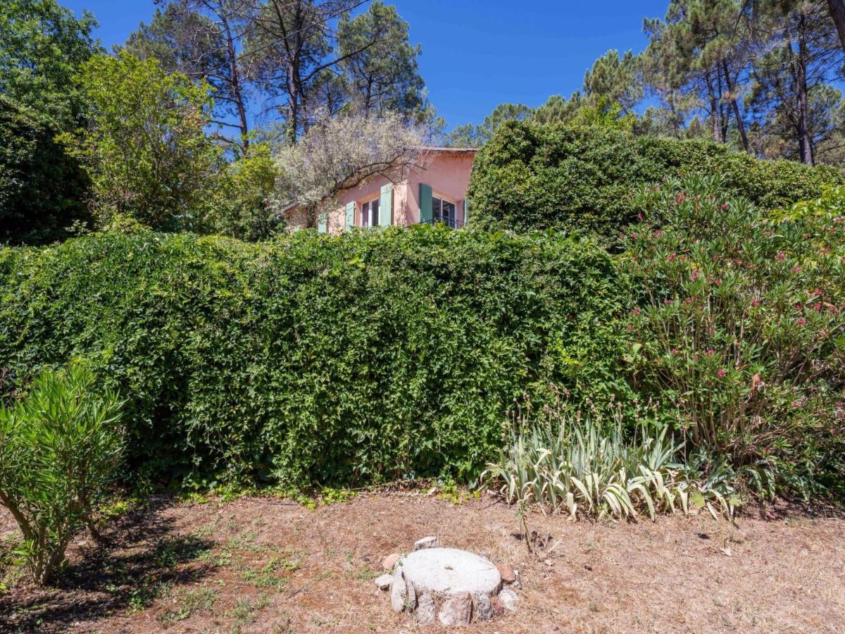 Holiday Home Les Ecureuils By Interhome Saint-Pantaléon Exterior foto